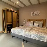 Le Refuge Du Rempart Konukevi 4*