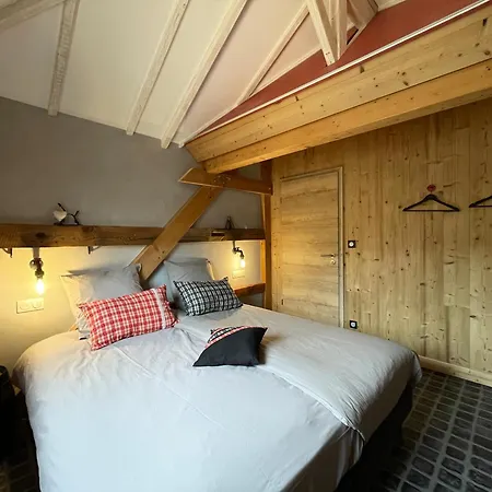 بيت ضيافة Le Refuge Du Rempart 4*