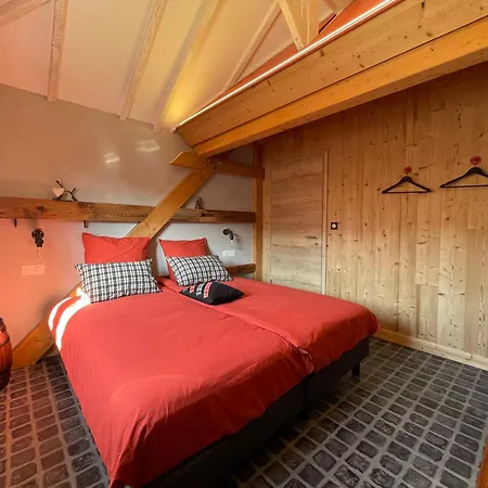 بيت ضيافة Le Refuge Du Rempart 4*