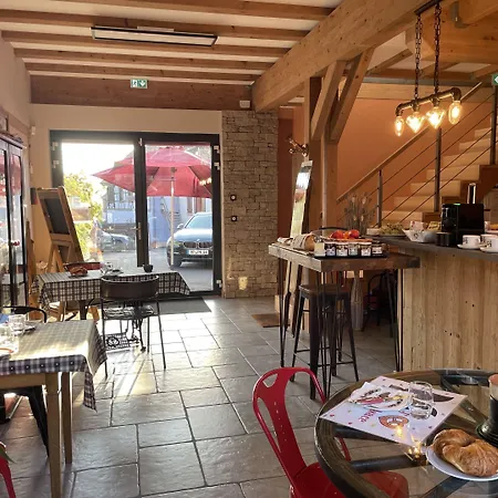Le Refuge Du Rempart Penzion 4*